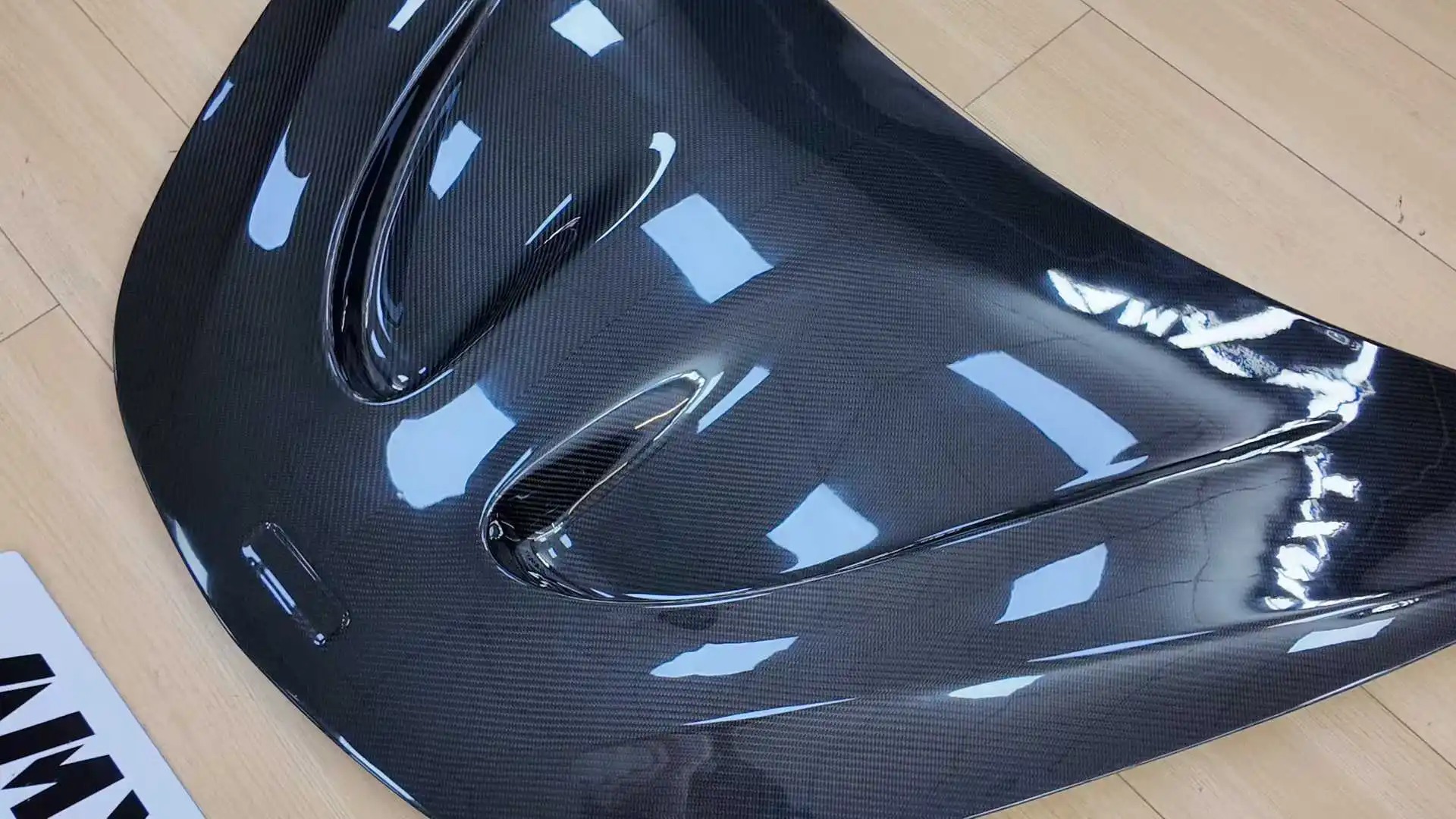 High Quality Fast Delivery Whole Sale Price Dry Carbon Fiber P1 Style Hood Body Kits for Mclaren 540-570S